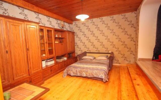 Rustavelis N12
