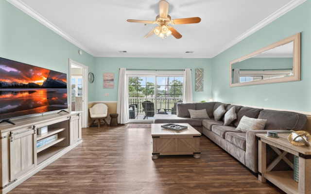 Magnolia Pointe Luster Leaf 4890-303