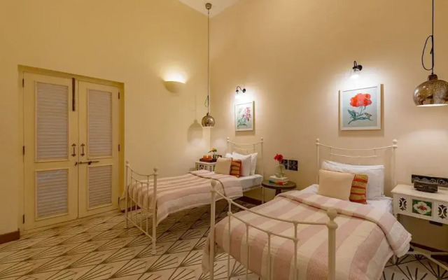Loto Bianco by Hireavilla -4br w Pvt Pool Siolim