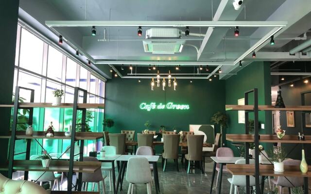 The Clover Hotel