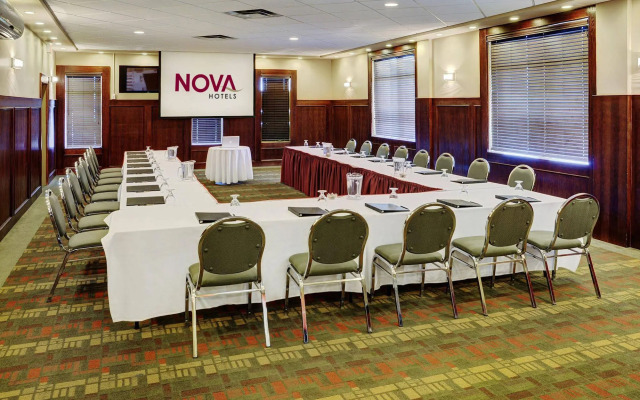 Chateau Nova Kingsway