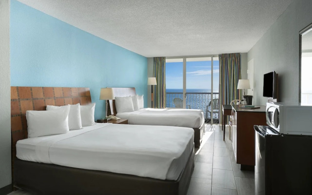 Crown Reef Resort