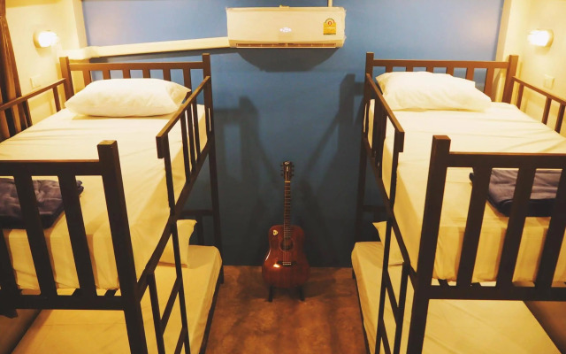 Hip Hostel