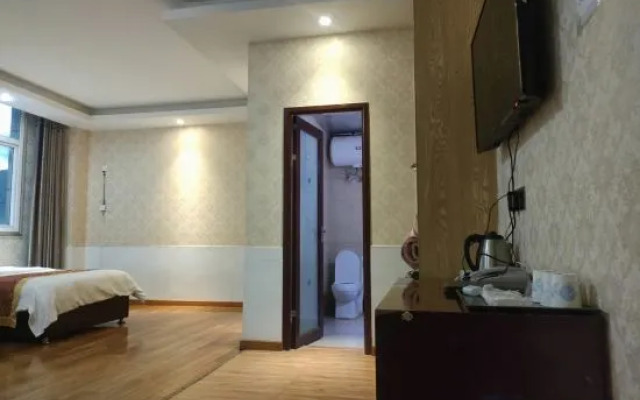 Luhuo Longyang Hotel