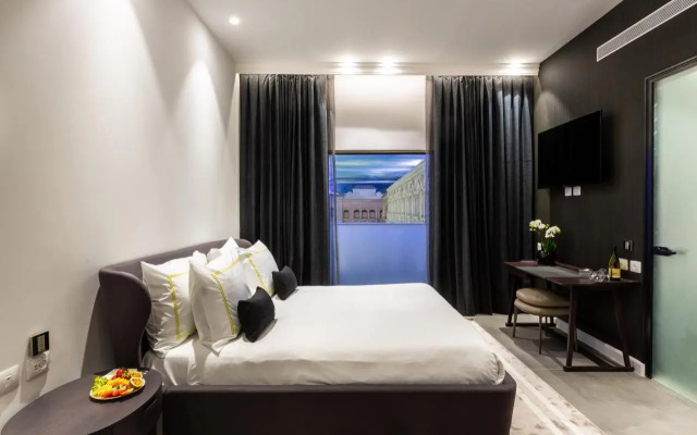 DHotel