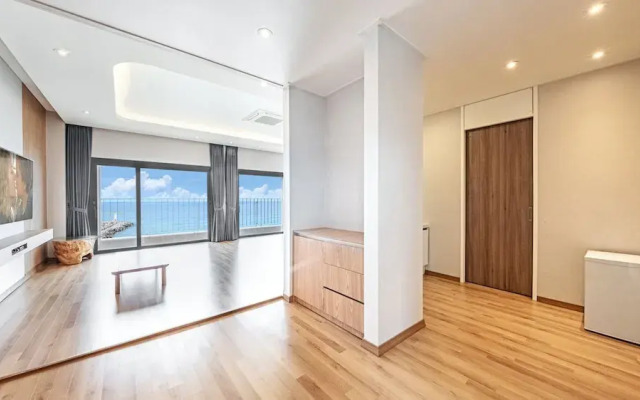 Bada Sol Hotel and Pension