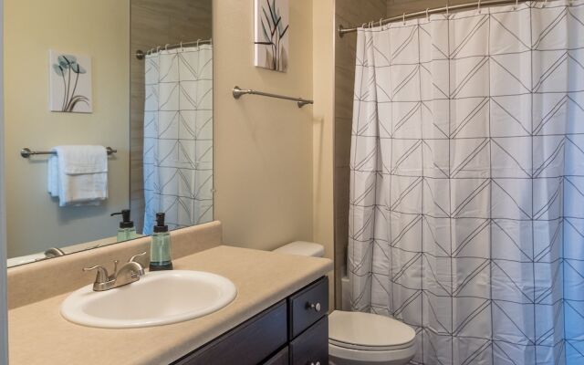 Apartment with Parking by Frontdesk