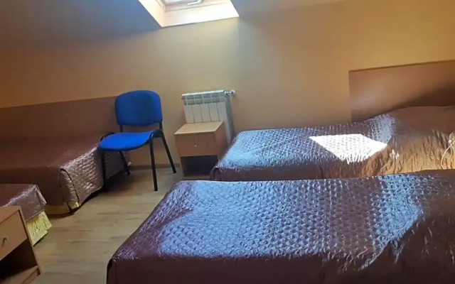 Dom Pod Dębami