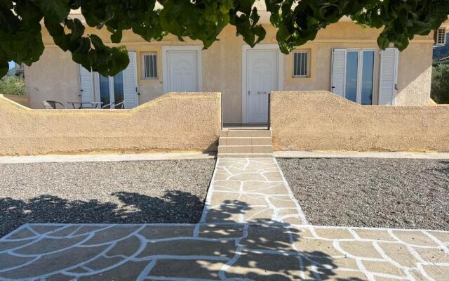 PebBle Apartments