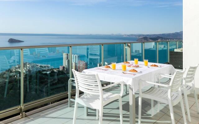 Penthouse VIP, 3 bedrooms and sea views (floor 42)