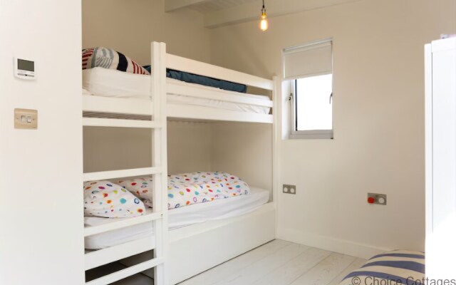 THE Cabin Croyde 4 Bedrooms