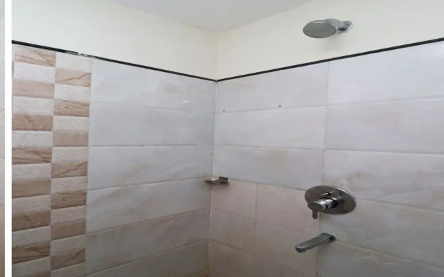 Oyo 6448 Hotel Smriti Grand