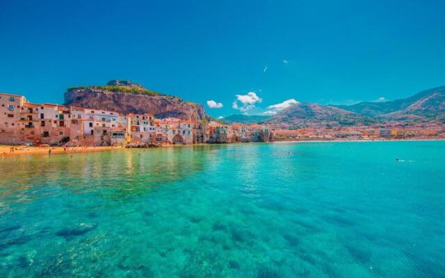 YEASY smart rooms Cefalù