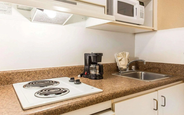 Suburban Studios Kennesaw-Marietta North