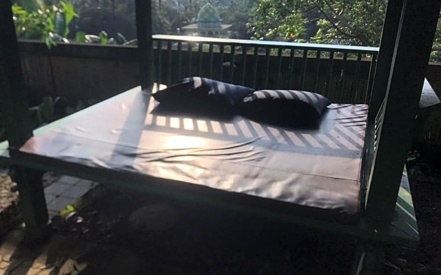 Sasak Lebung Home