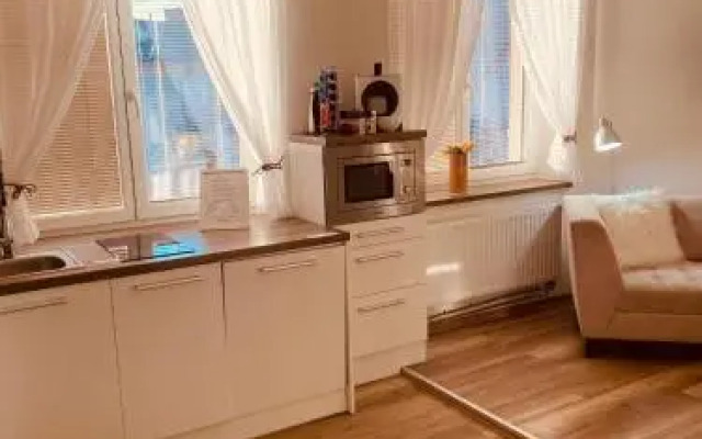 Trio Apartments