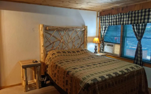 Adirondack Diamont Point Lodge