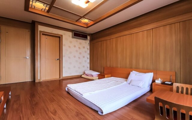 Pohang Yeongildae N-Beach