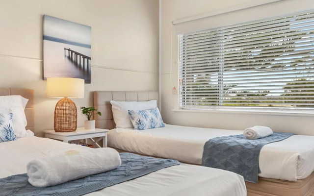 Ocean Blue Apartment Two - oceanfront apartment