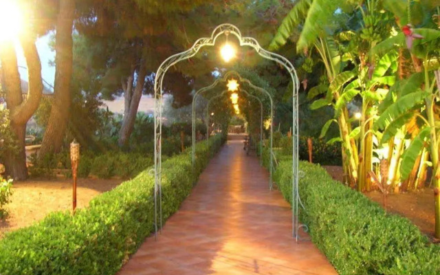 Hotel Domus Aurea