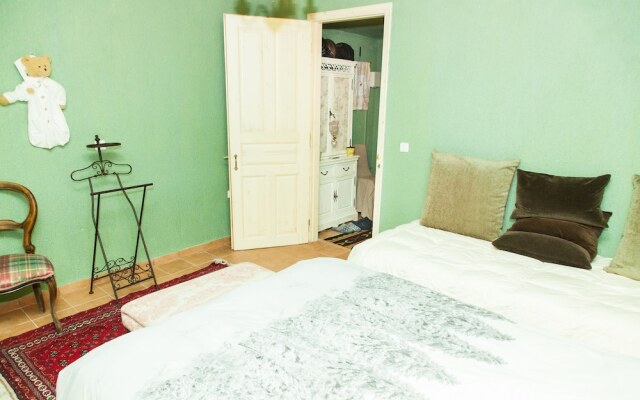 Utopia Mountain Chalet