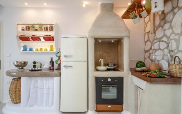 Naxos Euphoria Suites