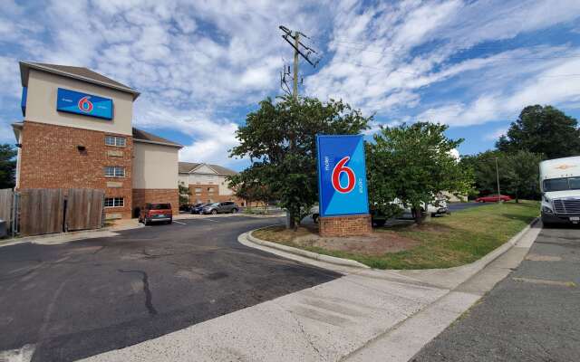 Motel 6 Richmond, VA - I-64 West