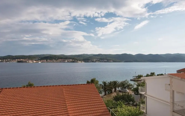 Amazing Apartment in Kuciste-perna With 2 Bedrooms and Wifi