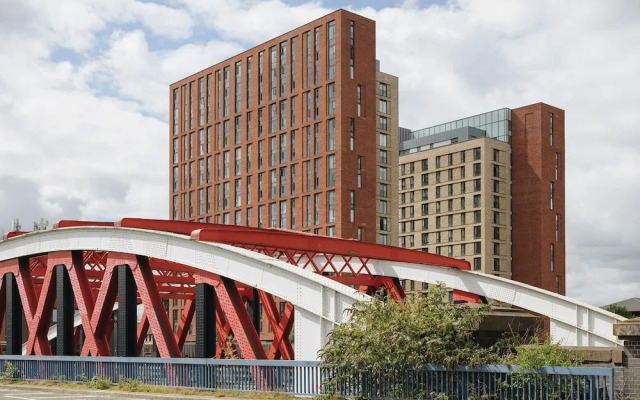 Manchester Terrace Retreat-cinema & Free Parking