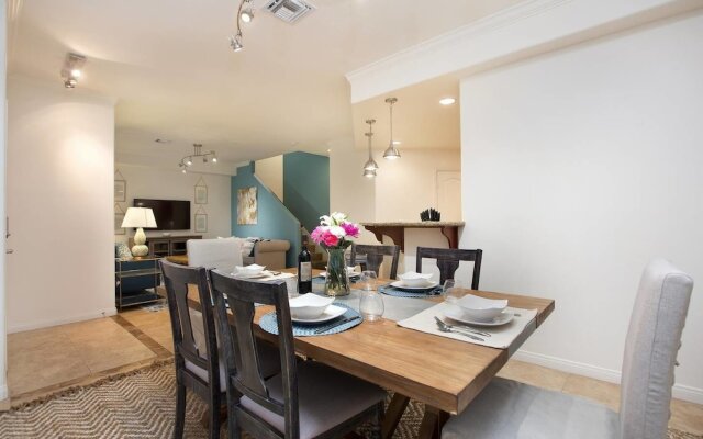 Scenic 4br/3.5ba in PB by Domio