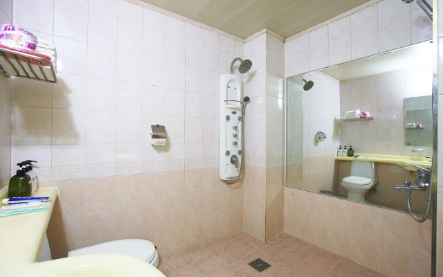 Hotel Plus