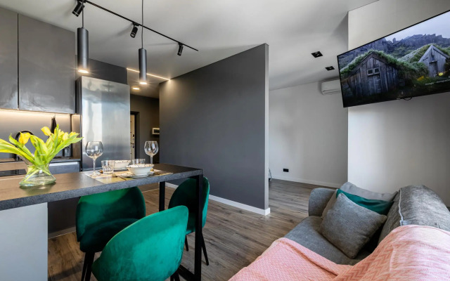 Chuck-Chuck House Apartments on Novatorov