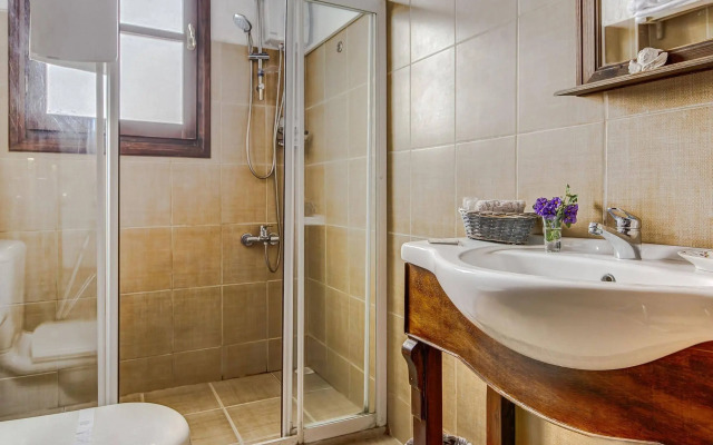 Sardunaki Konak Hotel