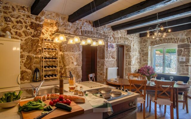 House Villa Kiry