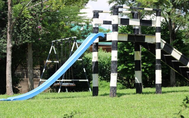 Meserani Oasis Lodge & Campsite