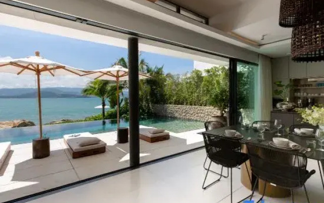 Solaris 3-Bedroom Beachfront Villa in Koh Samui