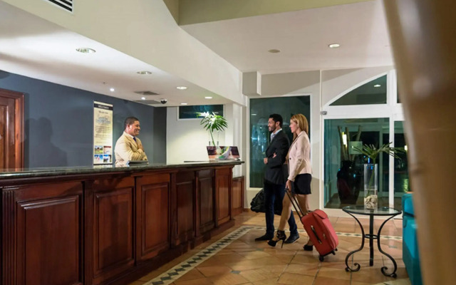 Hodelpa Garden Suites Golf & Convention Center