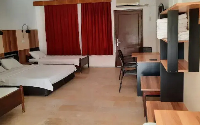 Intermot Bogsak Motel