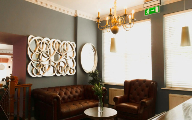 Phoenix Park Hotel