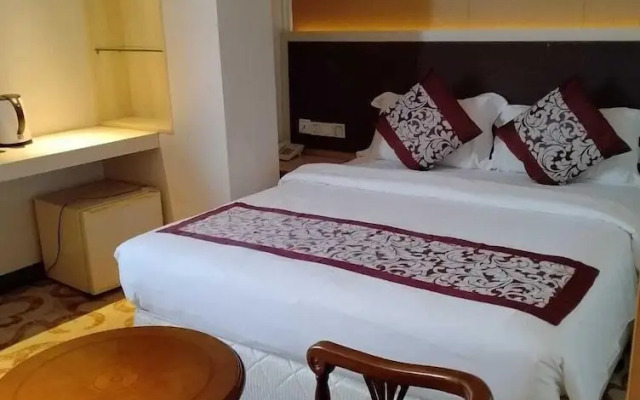 A1 Royal hotel Riverside