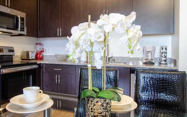 Hollywood VIP Suite on Sunset