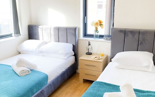 Tudors eSuites Balcony Apartment