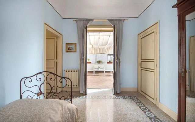 Casa d Arte Ugdulena With Terrace and Pool