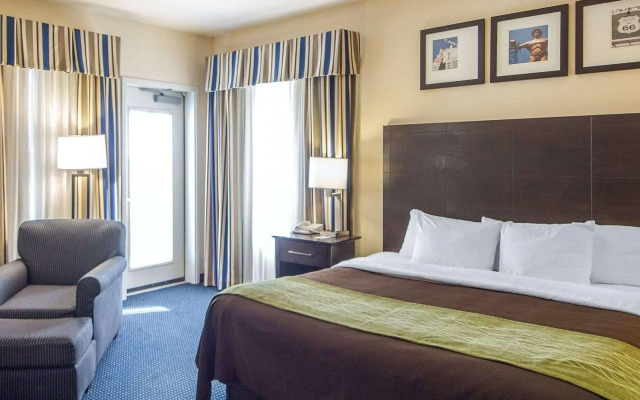 Quality Inn Tulsa - Downtown West