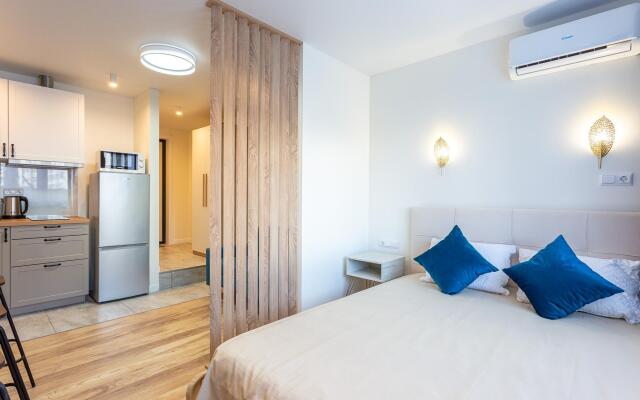 Apartment Morent on 34 Acacia Street building 3
