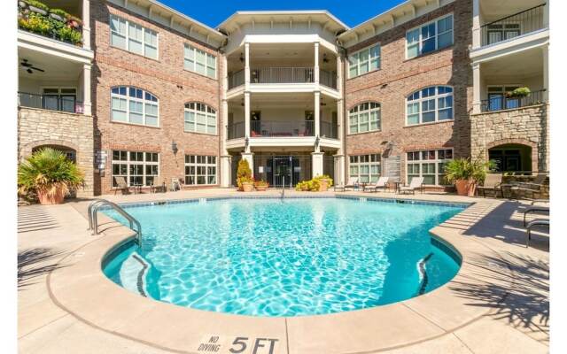 Midtown Luxury Suites by 1stHomeRent