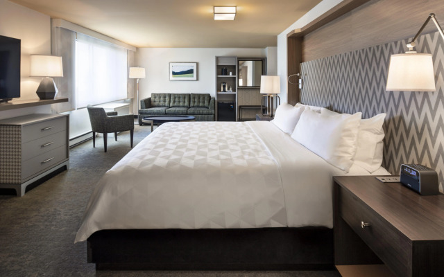Holiday Inn Montreal Longueuil by IHG