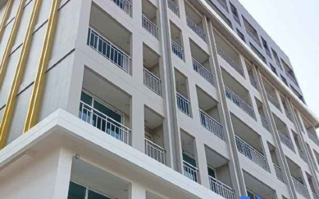 The Queen Palace