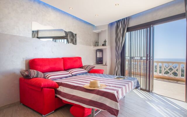 109. Romantic Apartment with Heated Pool