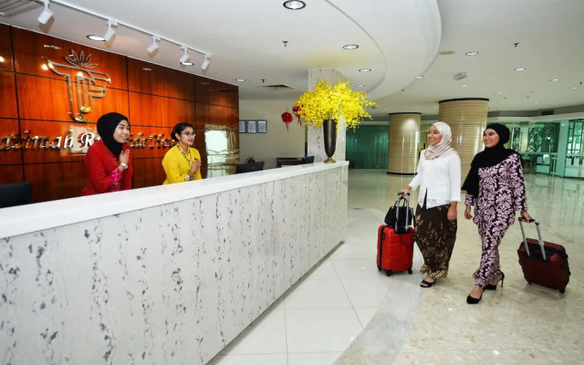 TF Riverside Hotel